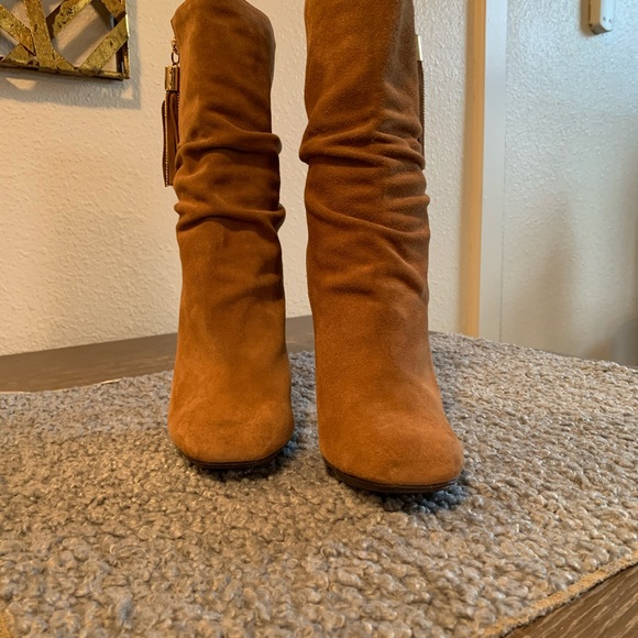 Calf height, tan suede, MK stiletto boots. - Picture 2 of 6